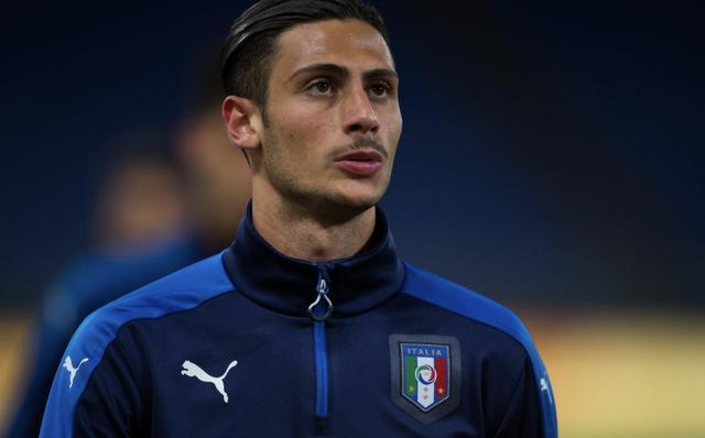 马丁内利正 马丁内利正